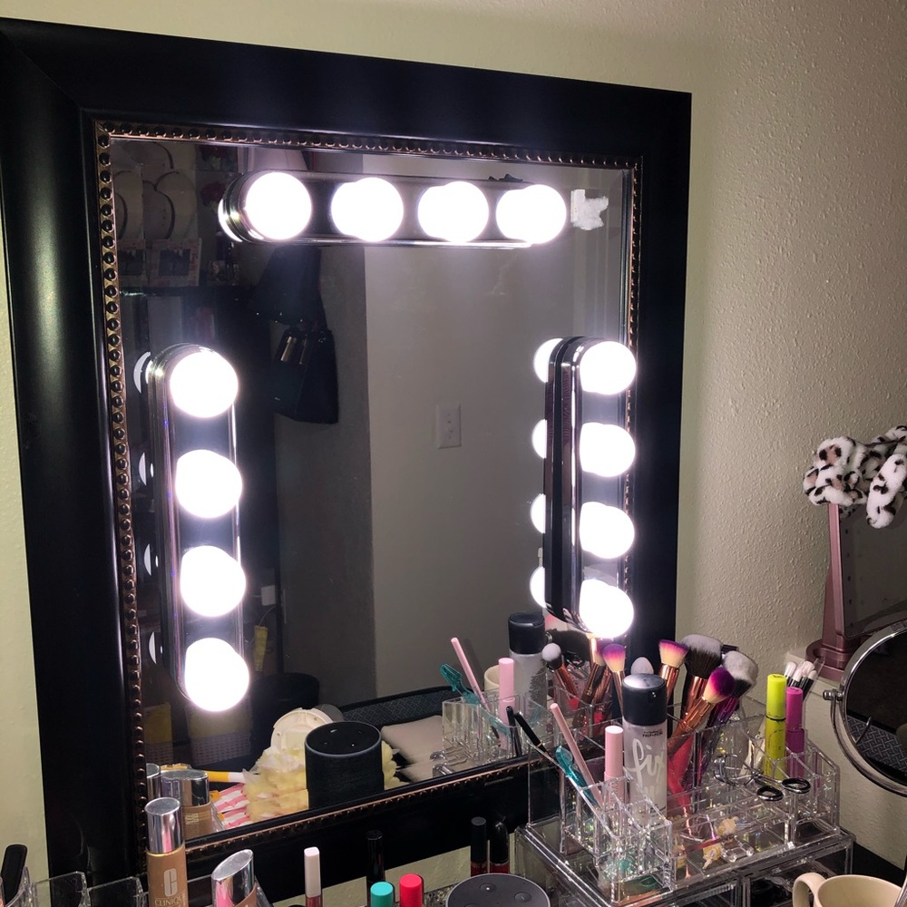 MIRROR LIGHTS